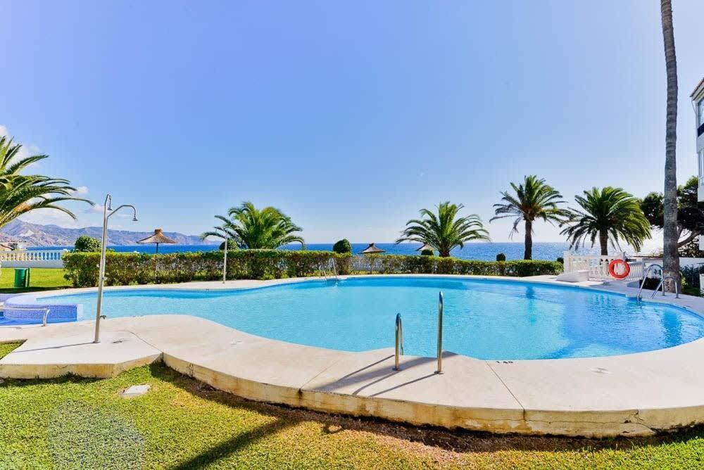 Las Palmeras Nerja Buitenkant foto