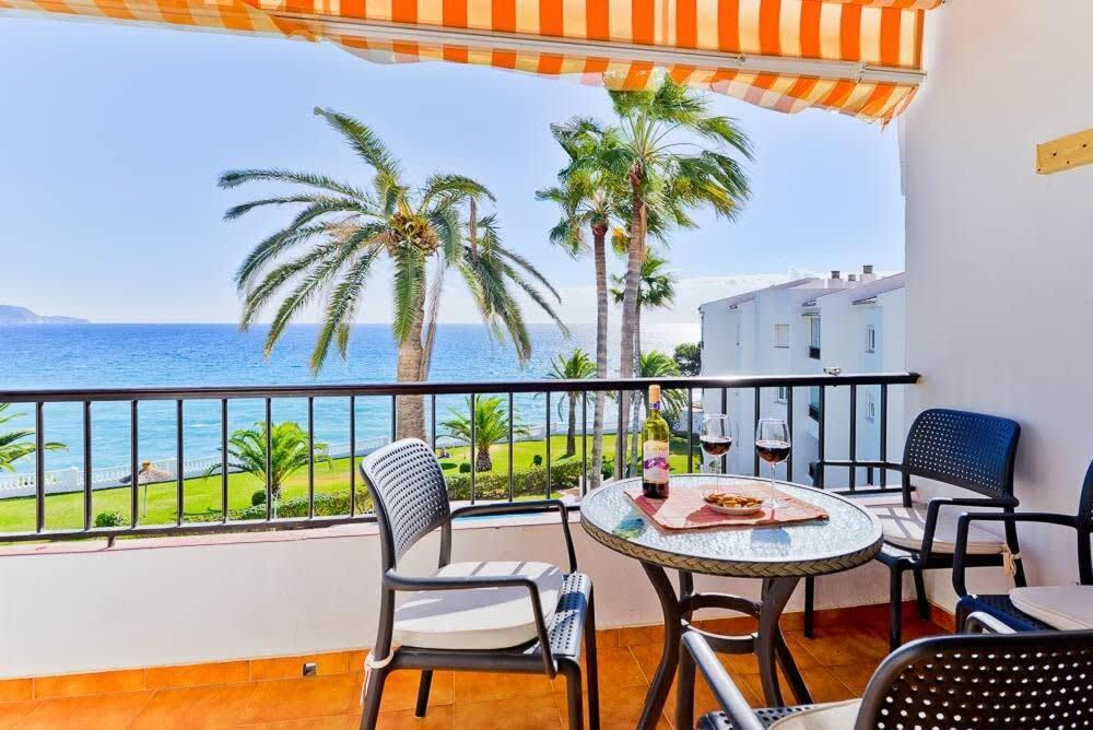 Las Palmeras Nerja Buitenkant foto